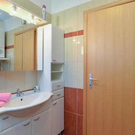 شقة Apartment Crnjina 1100 بولا
