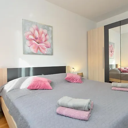 Apartment Crnjina 1100